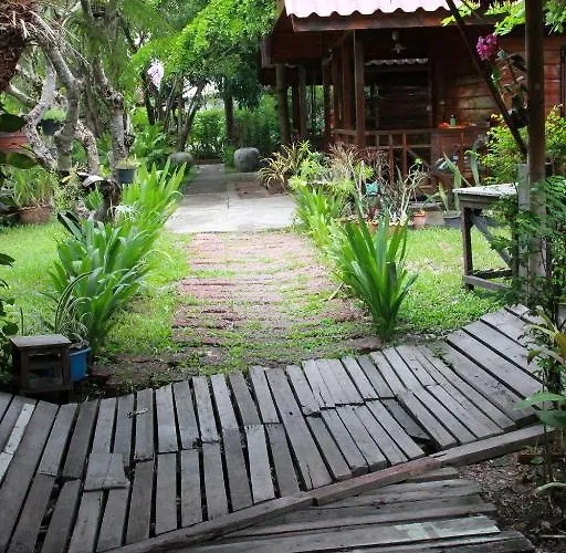 Khum Bang Kaew 3*